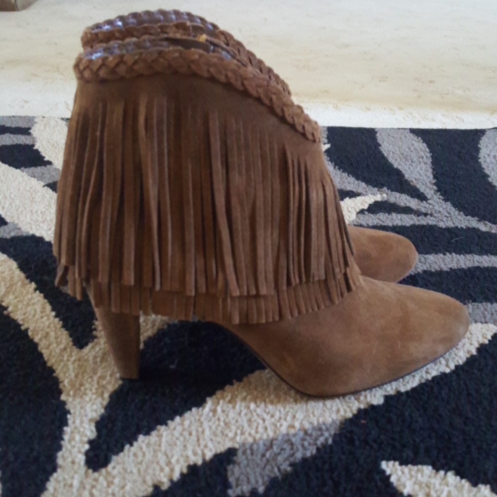 Ladies size 8 brown suede booties